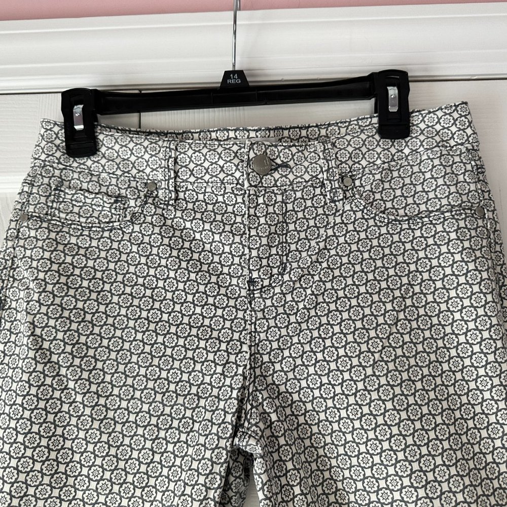 Capris - Picture 5 of 9